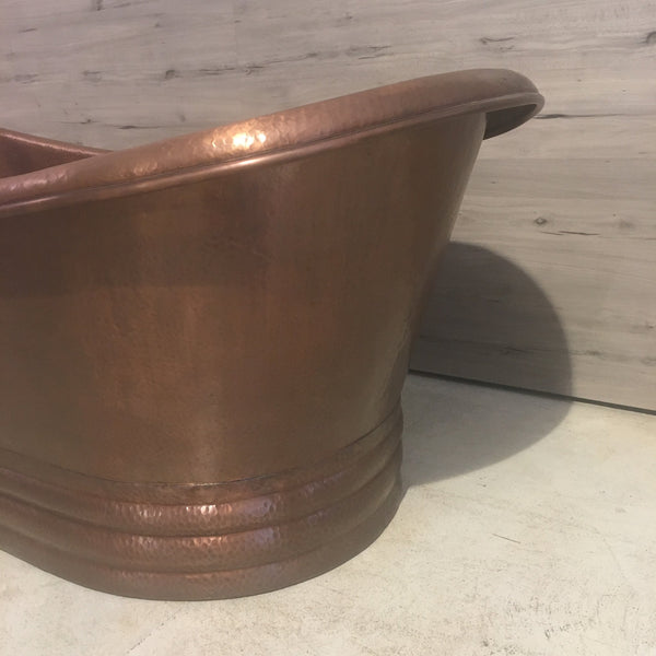 Hammered Freestanding Copper Bath