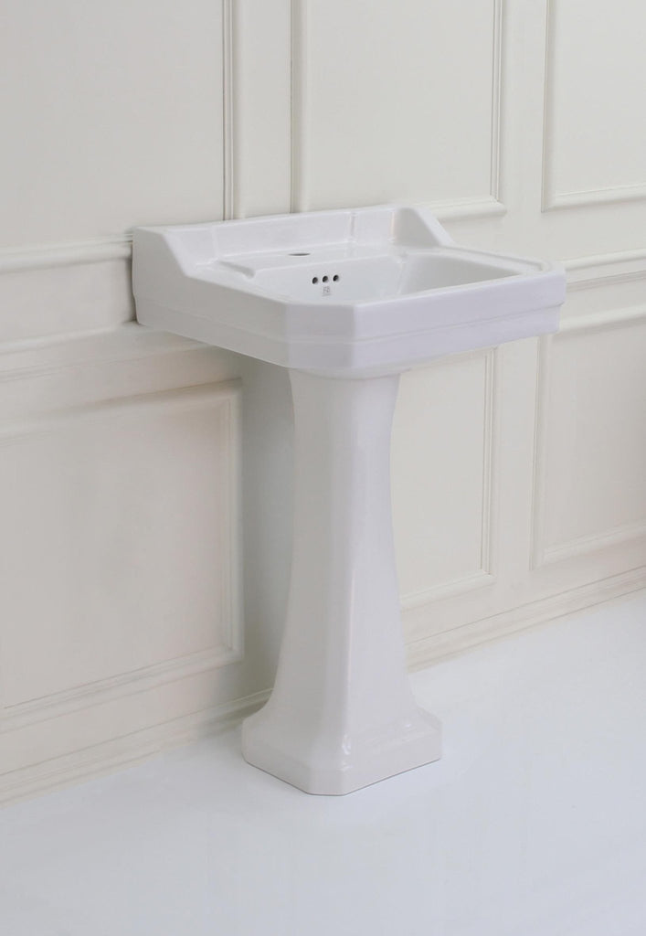 Tiverton Pedestal Basin